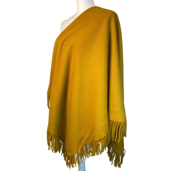 Hermes Square Fringed Ochre Wool Lap Blanket - Picture 4 of 6